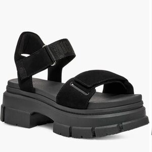UGG Ashton Lug Sandal size 8 women’s WORN